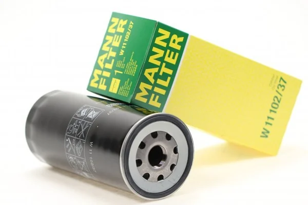 MANN-FILTER W 11 102/37 yağ filtresi