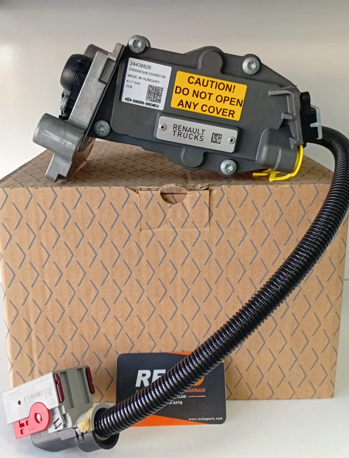 7424441650 Renault Trucks and Volvo Transmission Solenoid Valve / Clutch Lower Center Valve